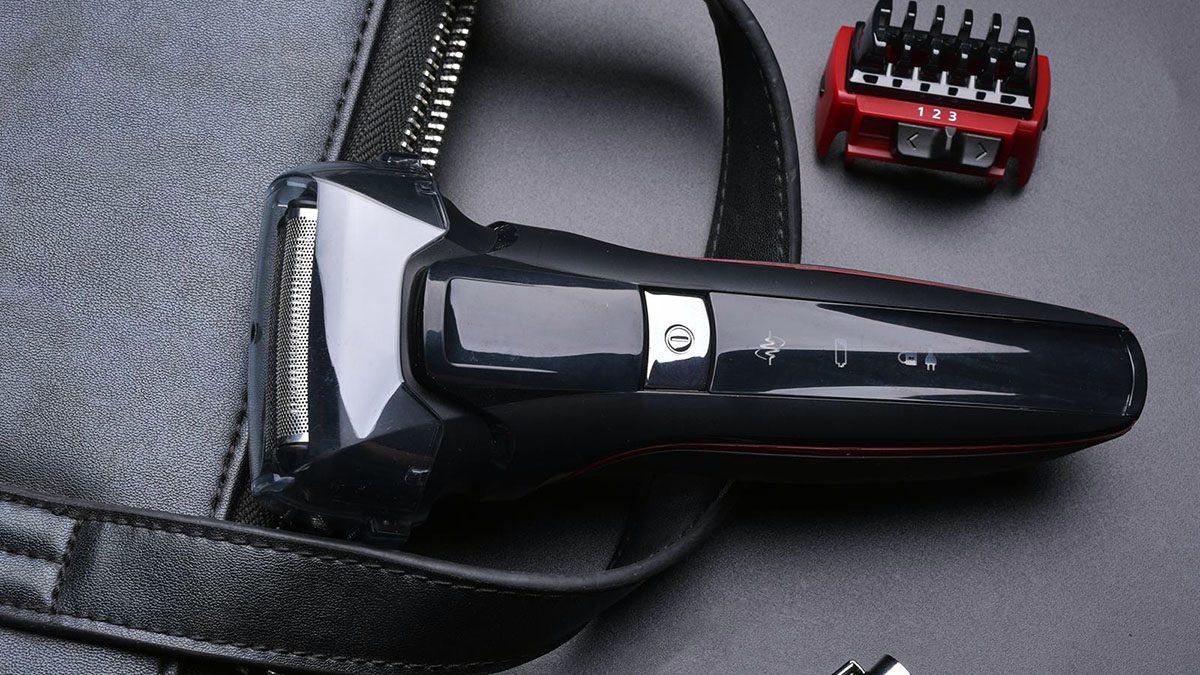 How to Maintain Your Electric Shaver Tips in Detail