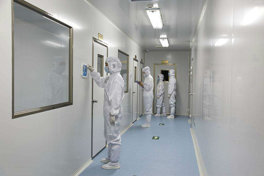 class 7 clean room