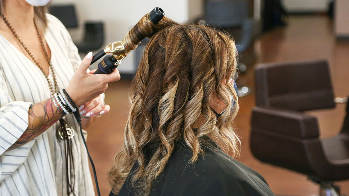 Why Huux Stands Out Among Wholesale Beauty & Hair Styling Manufacturers?