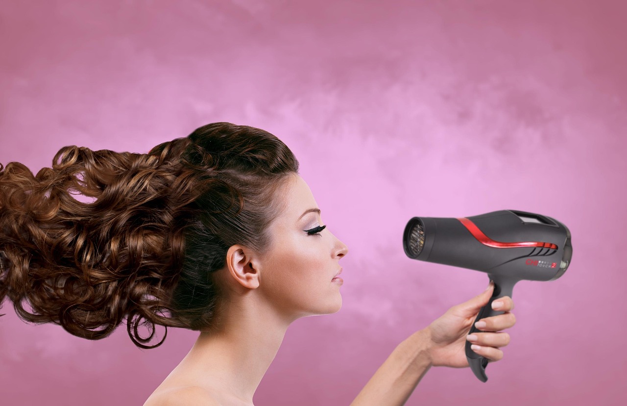 woman-5991504_1280 infrared heating element